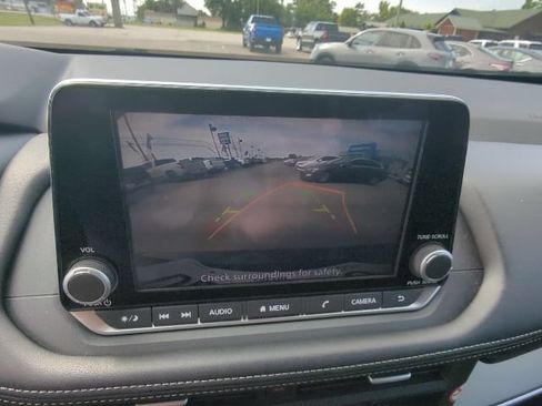 Used 2026 Nissan Rogue SV FWD image 20