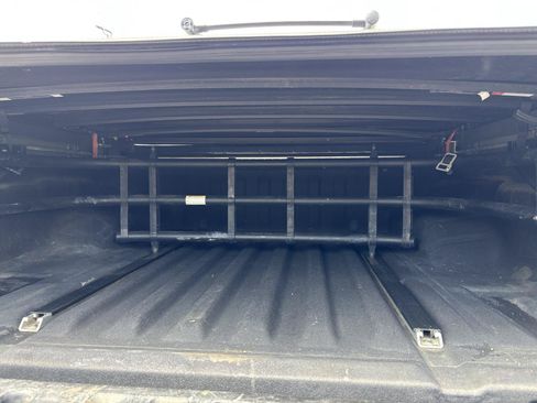 Used 2011 Nissan Frontier SL AWD/4WD image 31