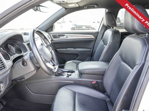Used 2020 Volkswagen Atlas Cross Sport SE w/ Towing Package AWD/4WD image 14