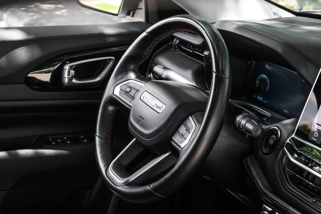 Used 2022 Jeep Compass Trailhawk w/ Trailhawk Elite Group AWD/4WD image 24