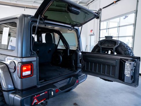 Used 2021 Jeep Wrangler Unlimited Sahara w/ Uconnect 4C Nav & Sound Group image 52