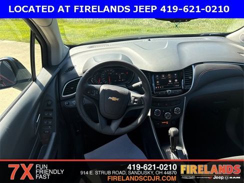 Used 2022 Chevrolet Trax LS w/ Tint and Cruise Package image 36