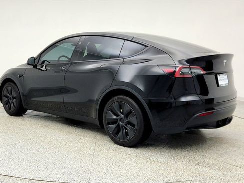Used 2025 Tesla Model Y Long Range AWD/4WD image 7