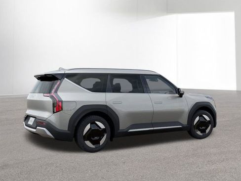 New 2026 Kia EV9 Wind image 6