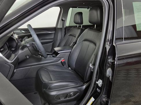 Used 2023 Jeep Grand Cherokee L Limited w/ Luxury Tech Group II AWD/4WD image 16