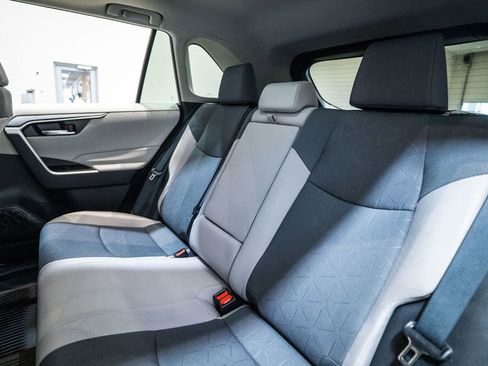 Certified 2025 Toyota RAV4 XLE w/ Convenience Package image 32