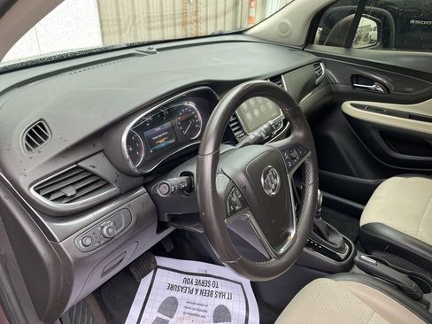 Used 2018 Buick Encore Preferred image 9