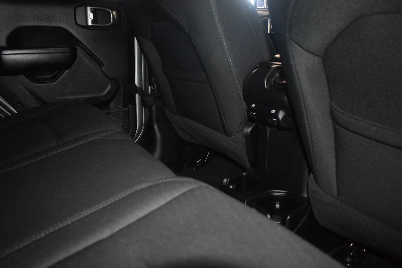 Used 2020 Jeep Wrangler Unlimited Sport AWD/4WD image 34