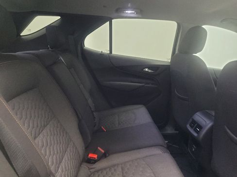Used 2020 Chevrolet Equinox LT w/ Driver Convenience Package AWD/4WD image 19