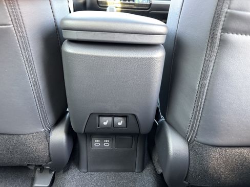 New 2027 Toyota Prius Limited FWD image 7