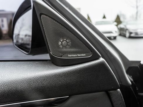 Used 2016 BMW M4 Coupe image 16