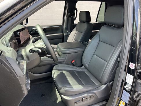 Used 2025 Chevrolet Tahoe LT AWD/4WD image 21