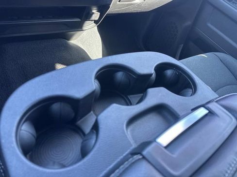 Used 2024 RAM 2500 Tradesman w/ Chrome Appearance Group image 33