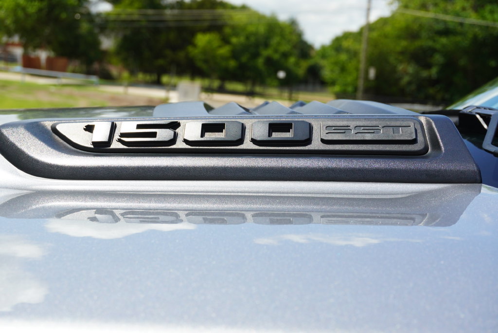 Used 2025 RAM 1500 Laramie w/ Sport Appearance Package AWD/4WD image 8