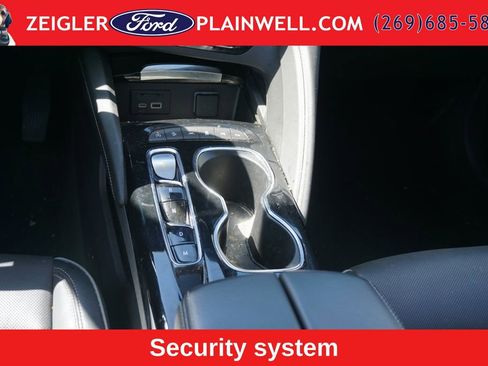 Used 2023 Buick Envision Avenir AWD/4WD image 16