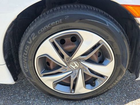 Used 2019 Honda Civic LX image 9