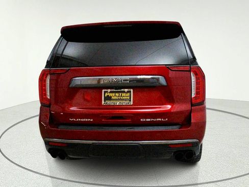 Used 2023 GMC Yukon XL Denali Ultimate AWD/4WD image 7