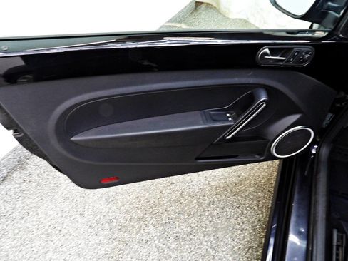 Used 2013 Volkswagen Beetle Turbo image 7