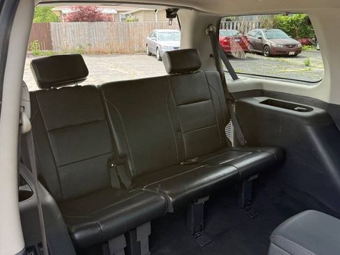 Used 2015 Nissan Armada Platinum w/ 2nd Row Captain Seat Package AWD/4WD image 15