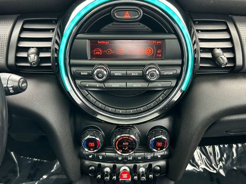 Used 2016 MINI Cooper 2-Door Hardtop image 23
