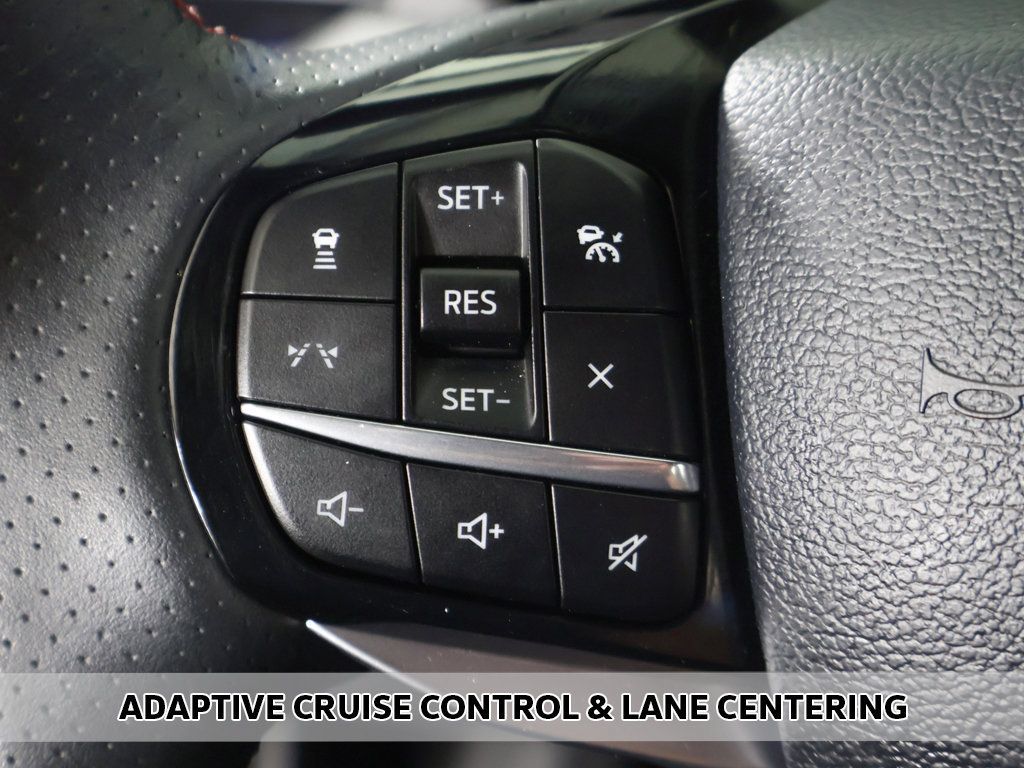 Used 2025 Ford Explorer ST-Line w/ ST-Line Street Pack AWD/4WD image 4