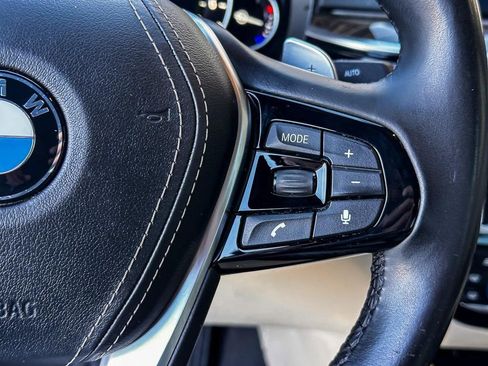 Used 2019 BMW 530i w/ Premium Package image 20