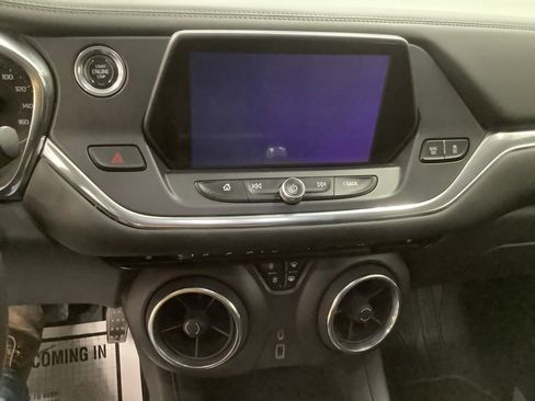 Used 2019 Chevrolet Blazer LT image 17