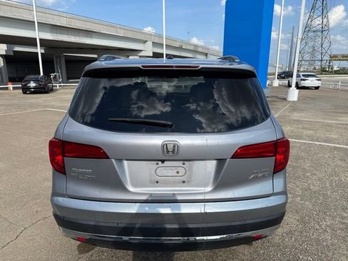 Used 2017 Honda Pilot Elite image 3