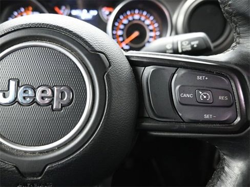 Used 2022 Jeep Gladiator Sport image 26