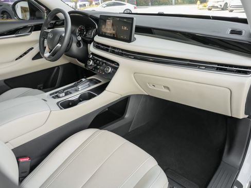 Certified 2024 INFINITI QX60 Pure FWD image 37