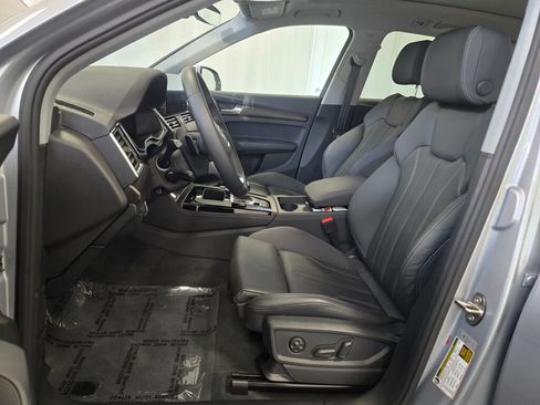 Certified 2025 Audi Q5 2.0T Premium Plus image 13