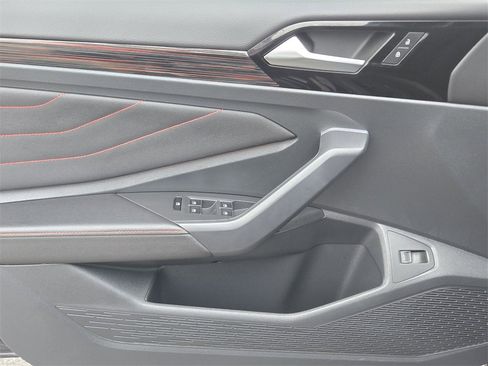 Used 2023 Volkswagen Jetta GLI Autobahn image 25