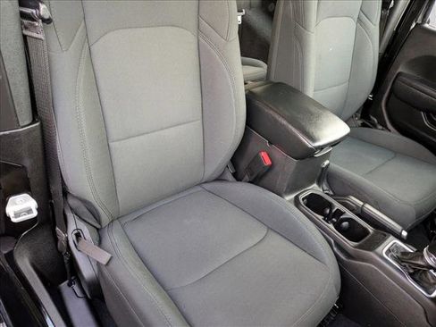 Certified 2022 Jeep Wrangler Sport image 19