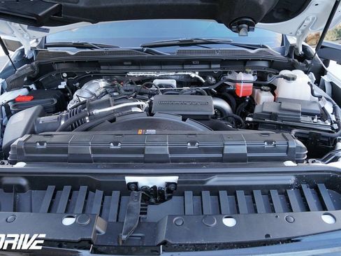 Used 2026 GMC Sierra 2500 AT4X image 47