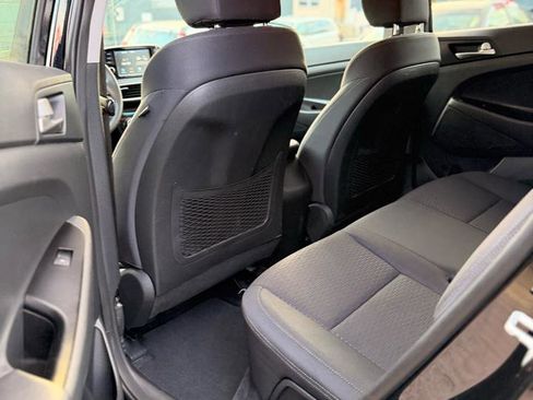 Used 2019 Hyundai Tucson SE image 12