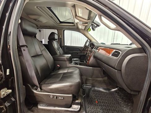Used 2011 Chevrolet Silverado 1500 LTZ AWD/4WD image 30