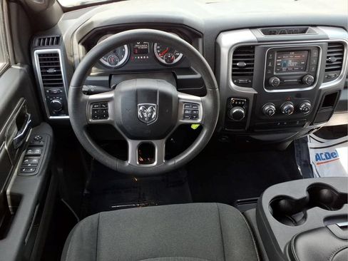 Used 2024 RAM 1500 Warlock RWD image 9