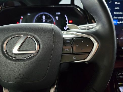 Used 2024 Lexus NX 250 FWD w/ Premium Package image 17