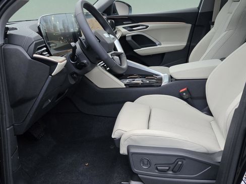 New 2025 Audi Q5 Premium Plus image 24
