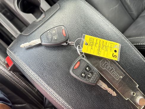 Used 2015 Jeep Wrangler Unlimited Rubicon AWD/4WD image 30