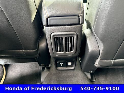 Used 2018 Jeep Compass Limited w/ Navigation Group AWD/4WD image 32