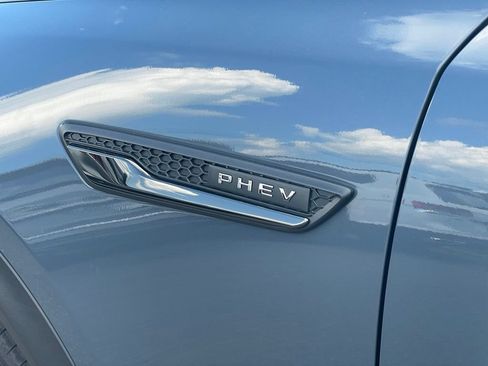 Certified 2025 MAZDA CX-70 Plug-In Hybrid w/ Premium Plus AWD/4WD image 42