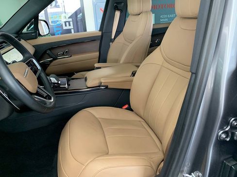 Used 2024 Land Rover Range Rover Sport SE AWD/4WD image 12