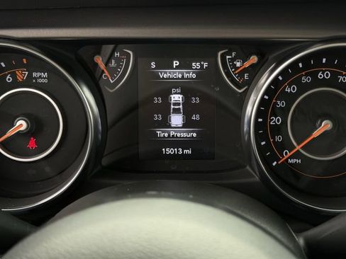 Used 2023 Jeep Gladiator Sport AWD/4WD image 12