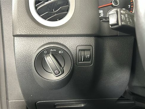 Used 2016 Volkswagen Tiguan S AWD/4WD image 24