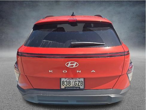 Used 2024 Hyundai Kona SEL w/ Convenience Package FWD image 6