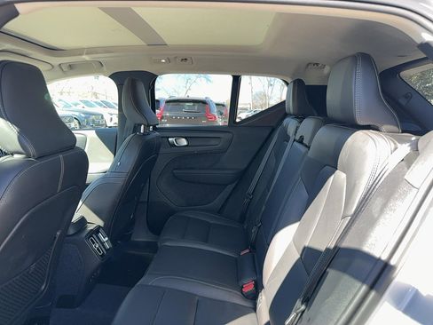 Certified 2025 Volvo XC40 B5 Plus image 13