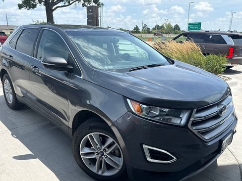 Used 2017 Ford Edge SEL w/ Equipment Group 201A FWD image 2