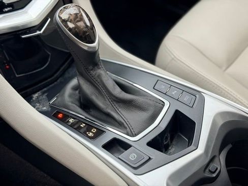 Used 2014 Cadillac SRX Luxury w/ Driver Awareness Package image 15