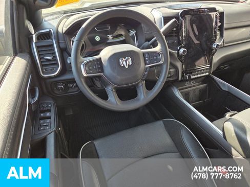 Used 2025 RAM 4500 4x4 Crew Cab DRW w/ Laramie Trim Package image 9